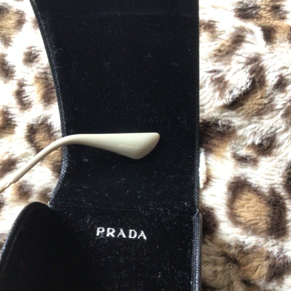 Prada glasses - Picture 5 of 9